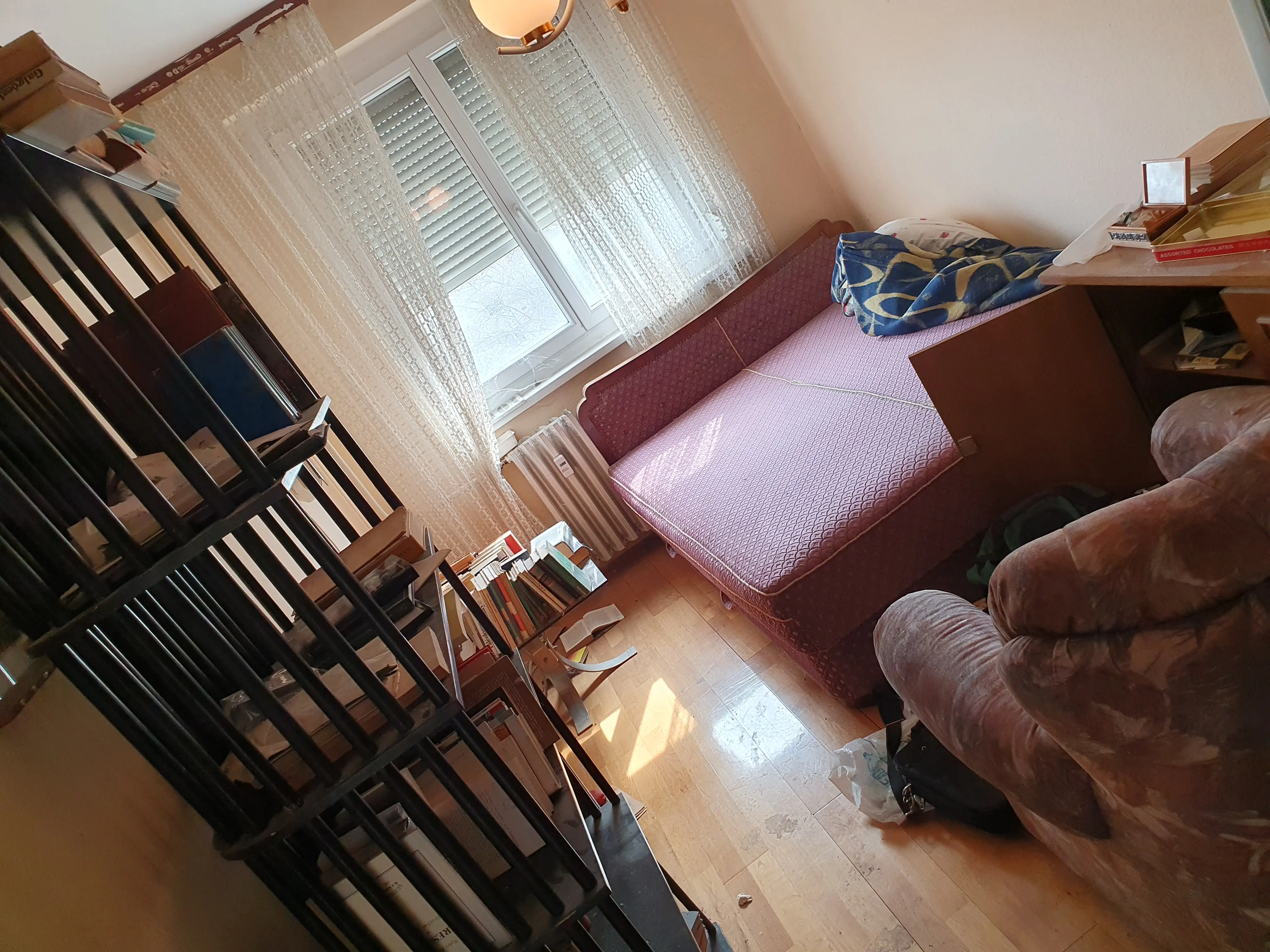 Lakáskiürítés előtte